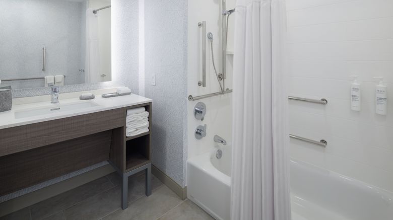 <b>Home2 Suites by Hilton Kittery Room</b>. Images powered by <a href="https://www.leonardoworldwide.com/" title="Leonardo Worldwide" target="_blank">Leonardo</a>.
