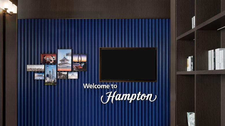 <b>Hampton Beijing Airport Lobby</b>. Images powered by <a href="https://www.leonardoworldwide.com/" title="Leonardo Worldwide" target="_blank">Leonardo</a>.