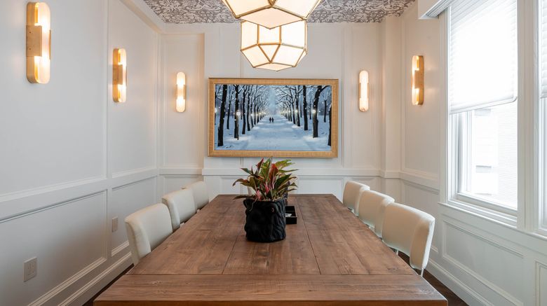 <b>The Lenox Meeting</b>. Images powered by <a href="https://www.leonardoworldwide.com/" title="Leonardo Worldwide" target="_blank">Leonardo</a>.