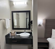 Red Roof Inn Austin - Round Rock Room