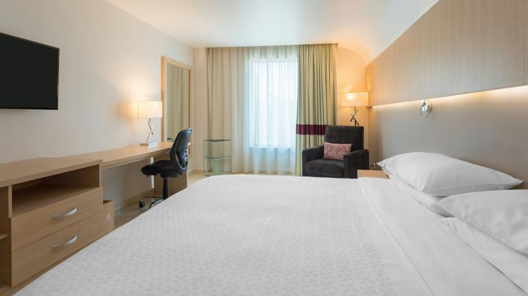 Four Points by Sheraton Barranquilla Room