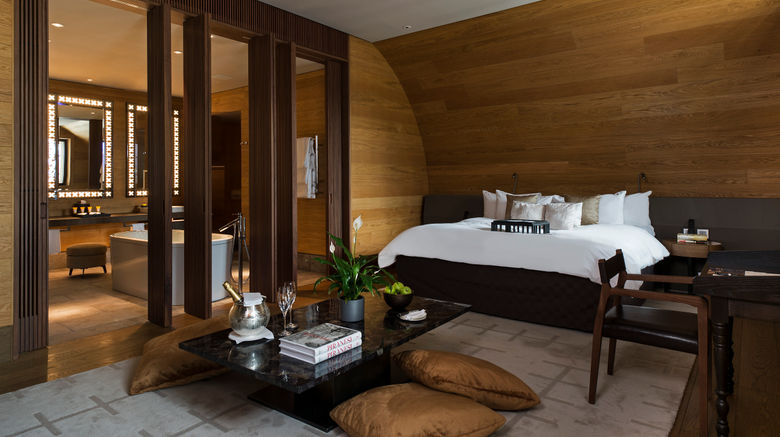 <b>The Chedi Andermatt Room</b>. Images powered by <a href="https://www.leonardoworldwide.com/" title="Leonardo Worldwide" target="_blank">Leonardo</a>.