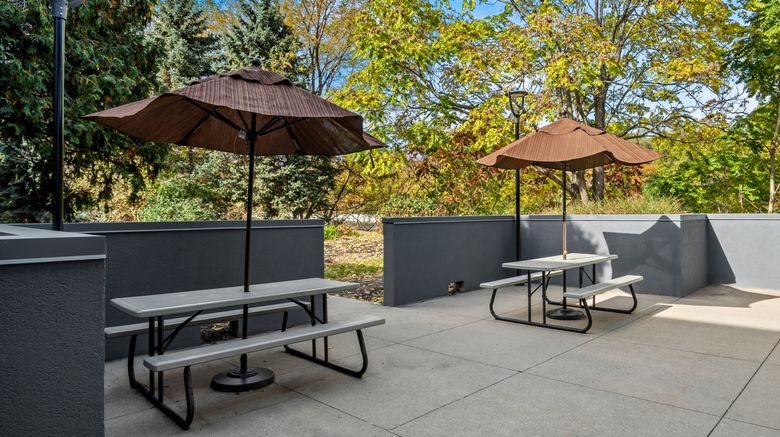 <b>Spark Hilton Stevensville Exterior</b>. Images powered by <a href="https://www.leonardoworldwide.com/" title="Leonardo Worldwide" target="_blank">Leonardo</a>.