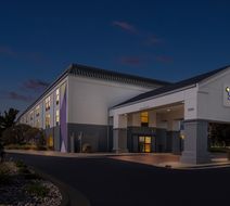 Spark Hilton Stevensville Exterior