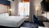 Fairfield Inn & Suites Airport Natomas Suite