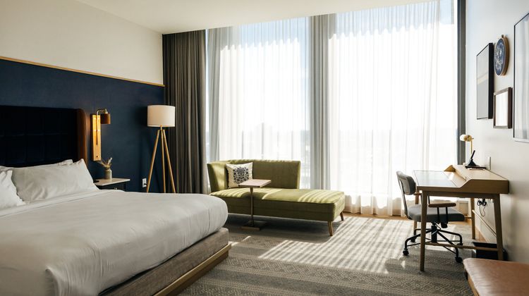 Jasper Hotel Suite