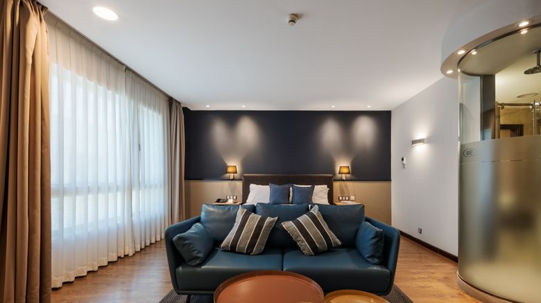 <b>Crowne Plaza Hotel Madrid Airport Suite</b>. Images powered by <a href="https://www.leonardoworldwide.com/" title="Leonardo Worldwide" target="_blank">Leonardo</a>.