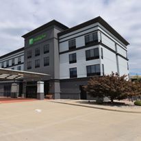 Holiday Inn St Louis/Fairview Heights
