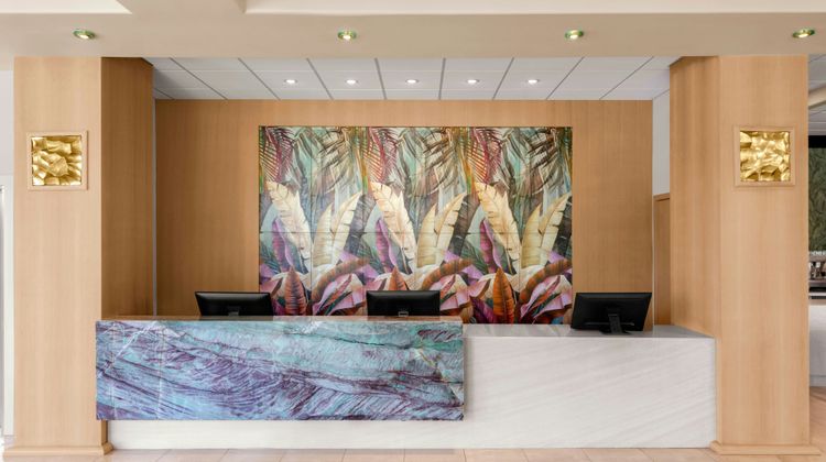 Sheraton La Jolla Hotel Lobby