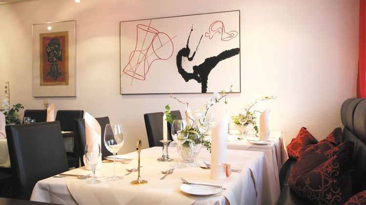 Centro Hotel U-NO1, Trademark Coll Restaurant