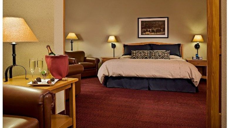 <b>Wuksachi Lodge Room</b>. Images powered by <a href="https://www.leonardoworldwide.com/" title="Leonardo Worldwide" target="_blank">Leonardo</a>.