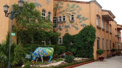 Casa Conde Beach Front Hotel