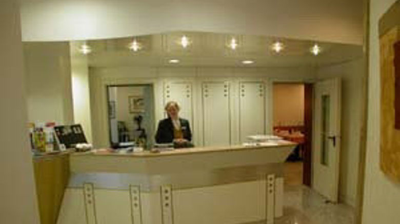 <b>Regent Hotel Lobby</b>. Images powered by <a href="https://www.leonardoworldwide.com/" title="Leonardo Worldwide" target="_blank">Leonardo</a>.