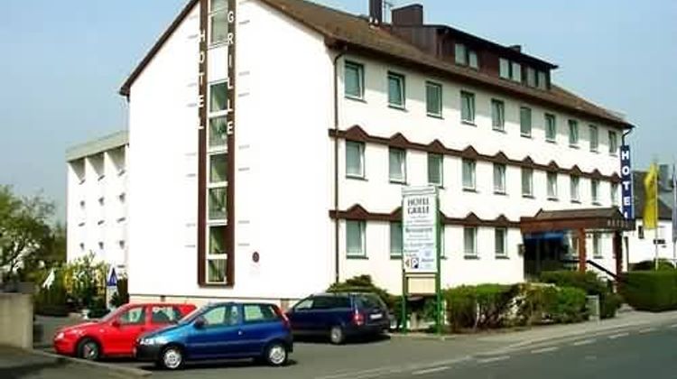 Hotel Grille Exterior