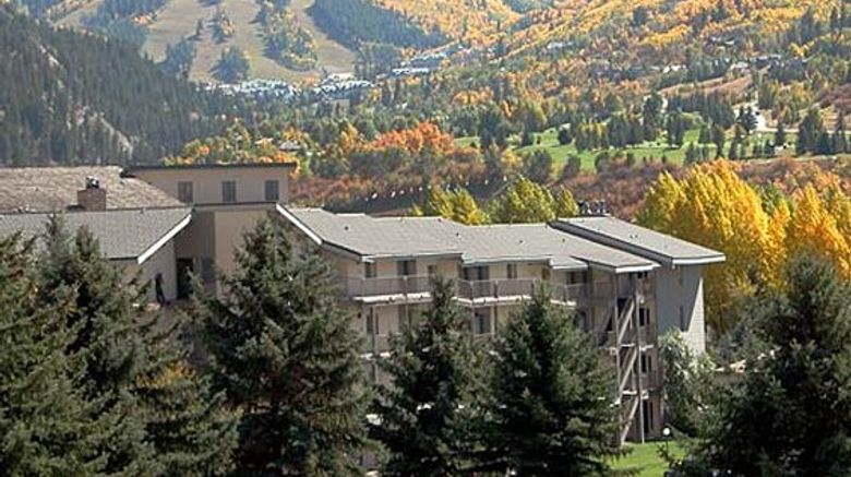 Beaver Creek West Exterior. Images powered by <a href="https://www.leonardoworldwide.com" target="_blank" rel="noopener">Leonardo</a>.