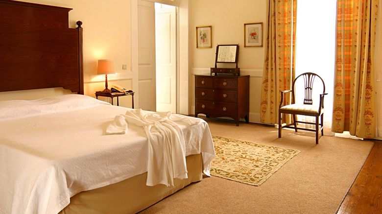 <b>Quinta da Bela Vista Estalagem Suite</b>. Images powered by <a href="https://www.leonardoworldwide.com/" title="Leonardo Worldwide" target="_blank">Leonardo</a>.