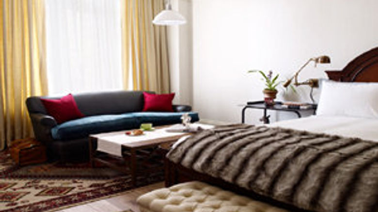 <b>The Greenwich Hotel Room</b>. Images powered by <a href=https://www.travelagewest.com/Hotels/New-York-NY/