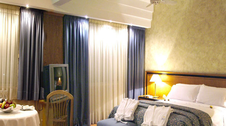 Hotel Riviera Room