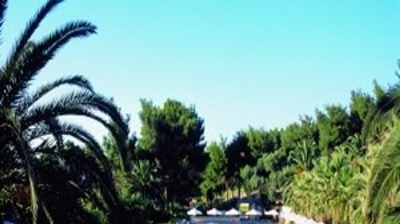<b>Sani Beach Club Pool</b>. Images powered by <a href="https://www.leonardoworldwide.com/" title="Leonardo Worldwide" target="_blank">Leonardo</a>.