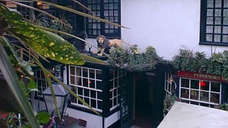 The New Inn Exterior