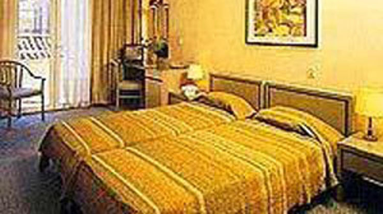 Sterlings Mac Hotel Room