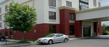 Holiday Inn Express Richmond Airport Exterior