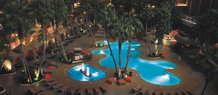 Treasure Island Hotel & Casino Pool