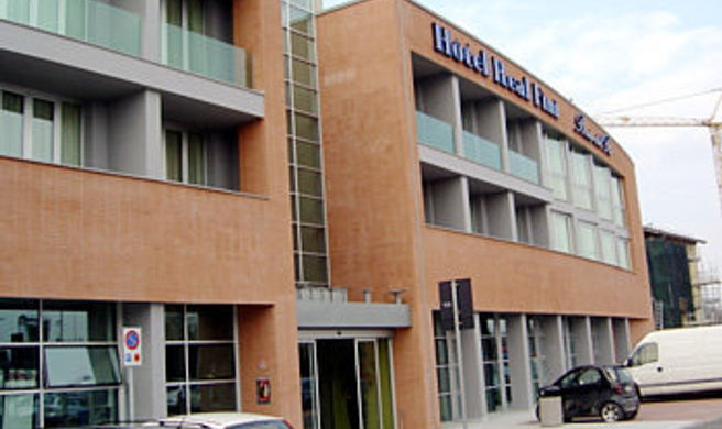 Hotel Real Fini San Francesco Exterior