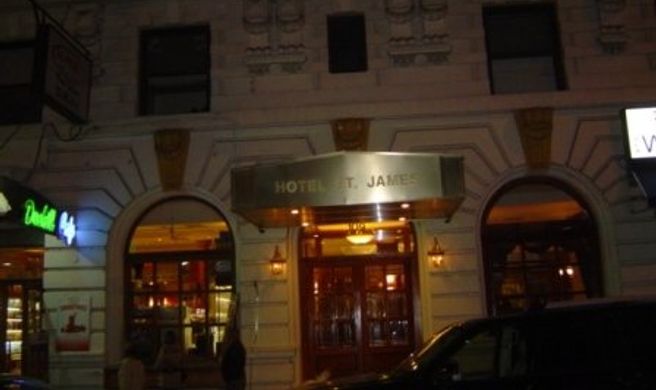 Hotel St James Exterior