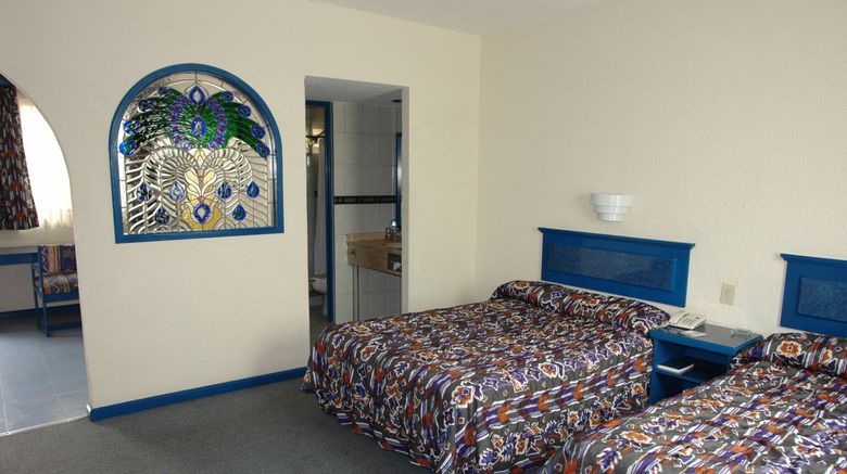 <b>Real de Minas Poliforum Hotel Room</b>. Images powered by <a href="https://www.leonardoworldwide.com/" title="Leonardo Worldwide" target="_blank">Leonardo</a>.