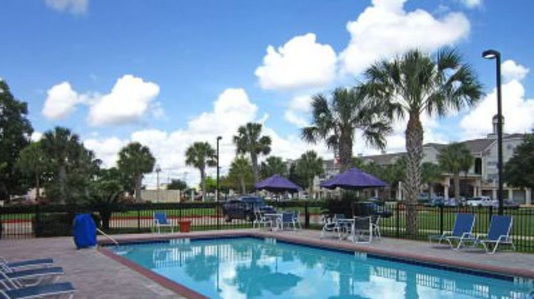 Candlewood Suites Houston Space Center Pool