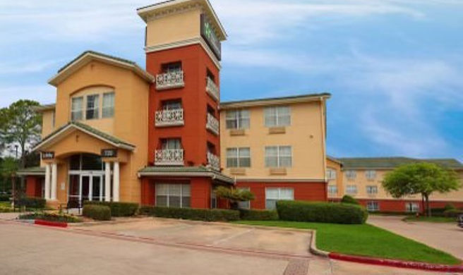 Candlewood Suites Houston Space Center Exterior