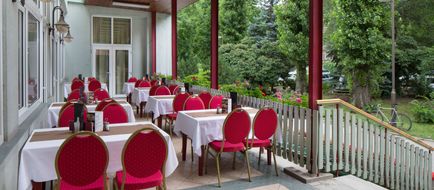 Hotel Benczur Exterior