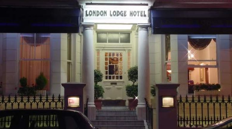 London Lodge Hotel Exterior. Images powered by <a href="https://www.leonardoworldwide.com" target="_blank" rel="noopener">Leonardo</a>.
