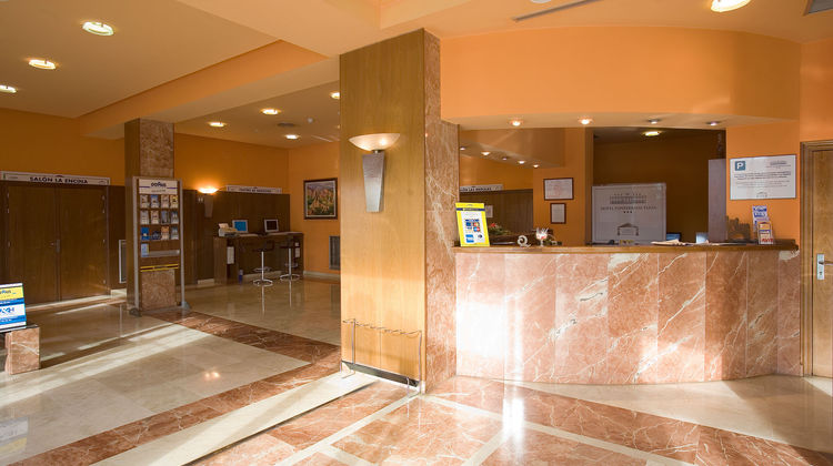 Ponferrada Plaza Lobby