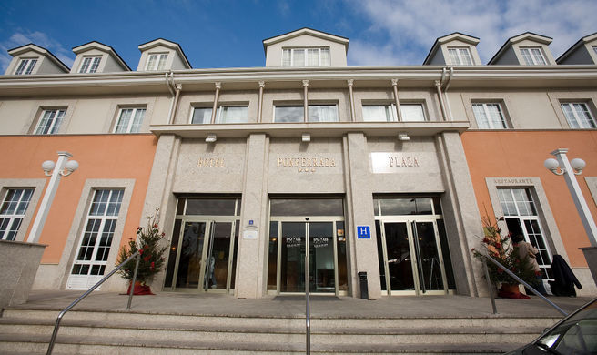 Ponferrada Plaza Exterior