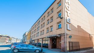 Alexander Hotel