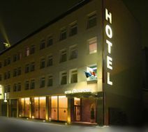 Alexander Hotel Exterior