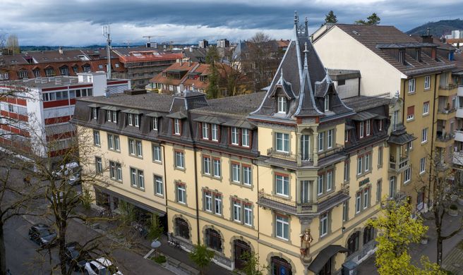 Waldhorn Hotel Exterior