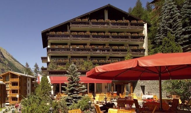 Antares Hotel Exterior