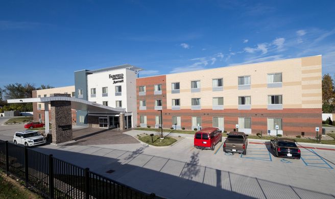 Fairfield Inn & Suites Detroit Macomb Exterior