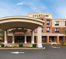 Courtyard by Marriott Wall Township Exterior