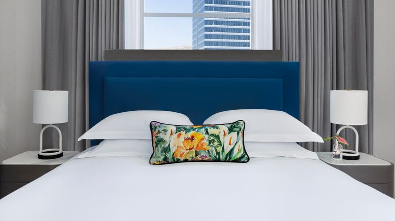 <b>Kimpton Hotel Monaco Salt Lake City Suite</b>. Images powered by <a href="https://www.leonardoworldwide.com/" title="Leonardo Worldwide" target="_blank">Leonardo</a>.