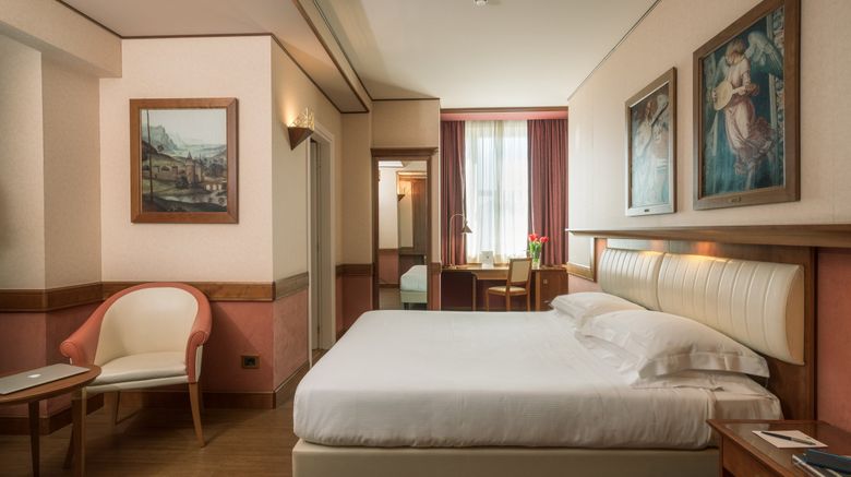 <b>Sangallo Palace Room</b>. Images powered by <a href="https://www.leonardoworldwide.com/" title="Leonardo Worldwide" target="_blank">Leonardo</a>.