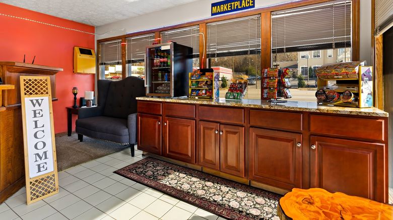 <b>Scottish Inn Collinsville Lobby</b>. Images powered by <a href="https://www.leonardoworldwide.com/" title="Leonardo Worldwide" target="_blank">Leonardo</a>.