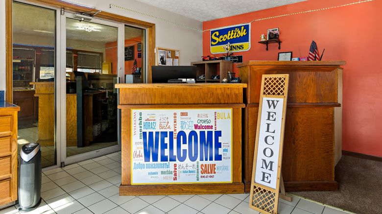 <b>Scottish Inn Collinsville Lobby</b>. Images powered by <a href="https://www.leonardoworldwide.com/" title="Leonardo Worldwide" target="_blank">Leonardo</a>.