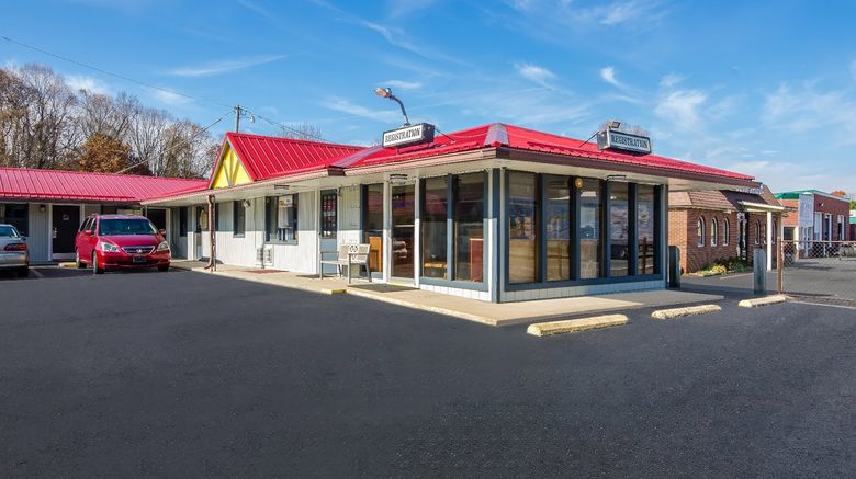 <b>Scottish Inn Collinsville Exterior</b>. Images powered by <a href="https://www.leonardoworldwide.com/" title="Leonardo Worldwide" target="_blank">Leonardo</a>.