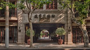 Capella Shanghai, Jian Ye Li