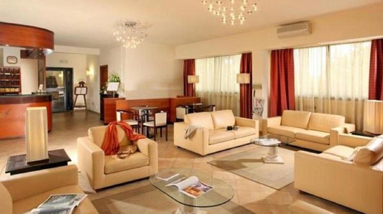 Hotel Cassia Lobby