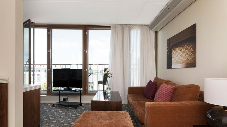 Hotel Opera Suite